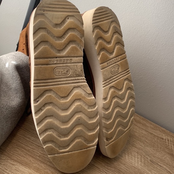 Grenson Fred V Brogue Boot 8 - Picture 9 of 12